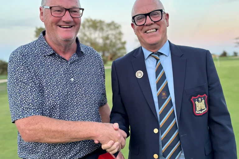 Steve Crosby Nett Champion